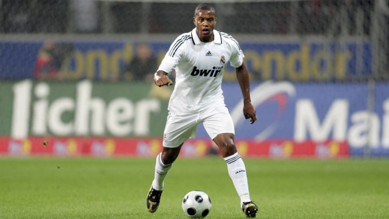 Thông tin cơ bản về tiểu sử Julio Baptista